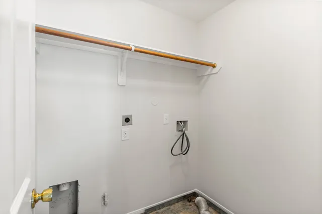 $2,300 | 2437 Aspen Dale Drive, Spring, TX 77386