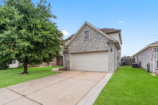 $2,300 | 2437 Aspen Dale Drive, Spring, TX 77386