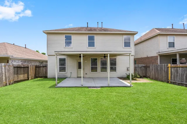 $2,300 | 2437 Aspen Dale Drive, Spring, TX 77386