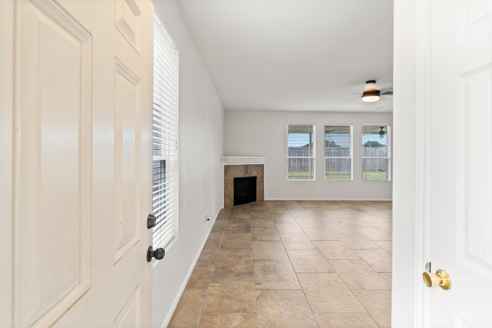 2437 Aspen Dale Drive Spring, TX 77386 - Photo 6 of 37 Entry to Home