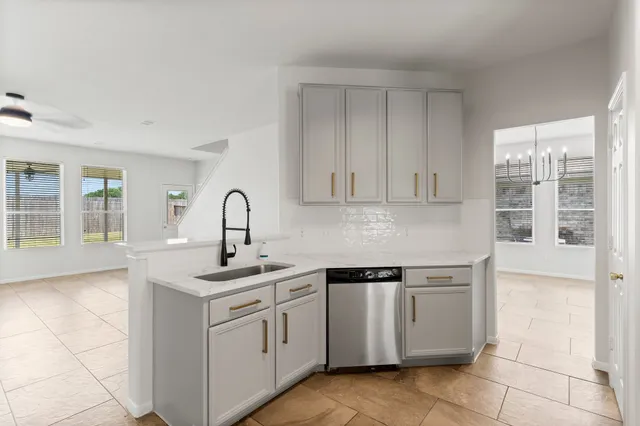 $2,300 | 2437 Aspen Dale Drive, Spring, TX 77386