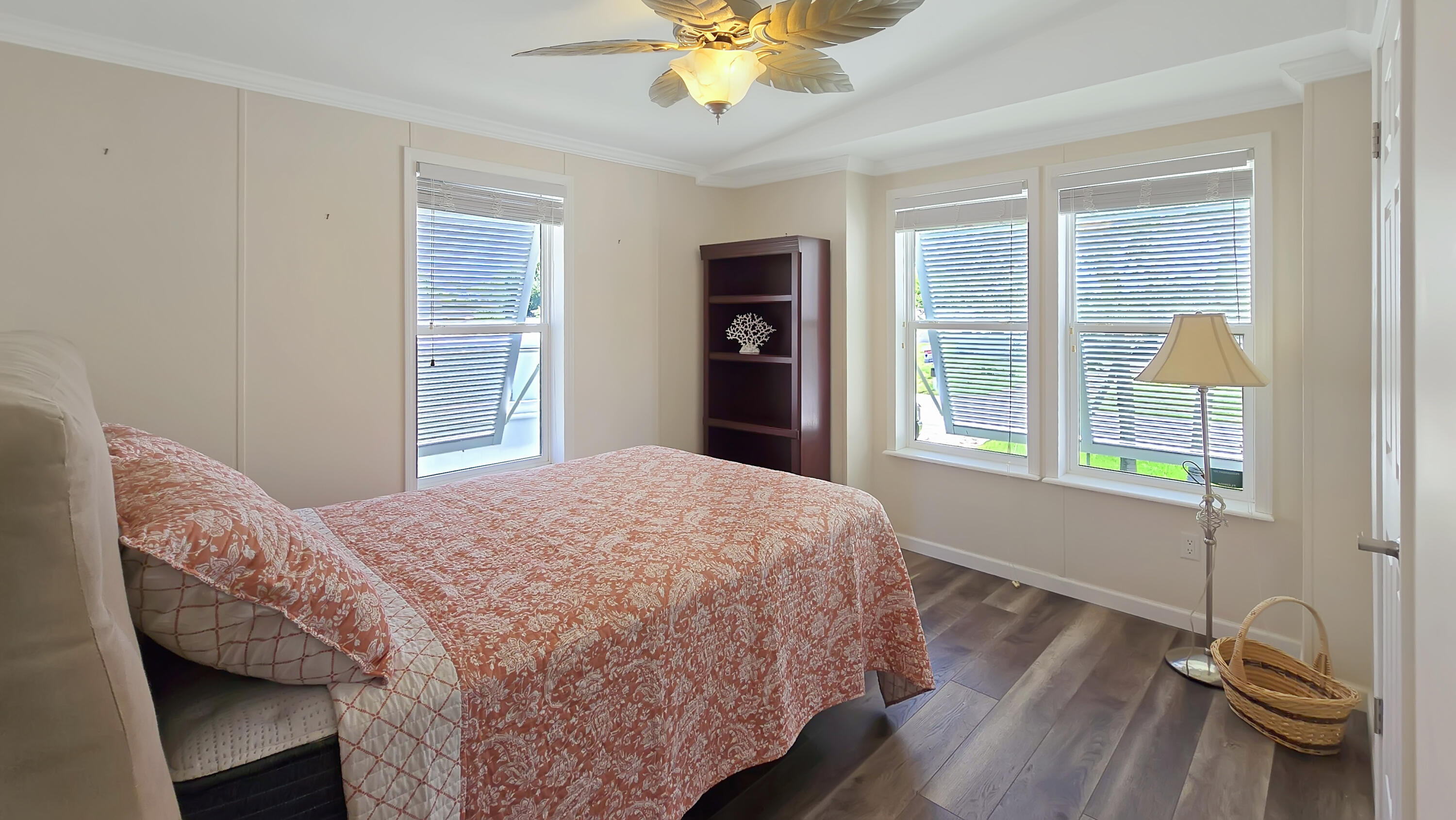 6939 Southeast Ridgeway Terrace Hobe Sound, FL 33455 - Photo 26 of 68 guest bed 1
