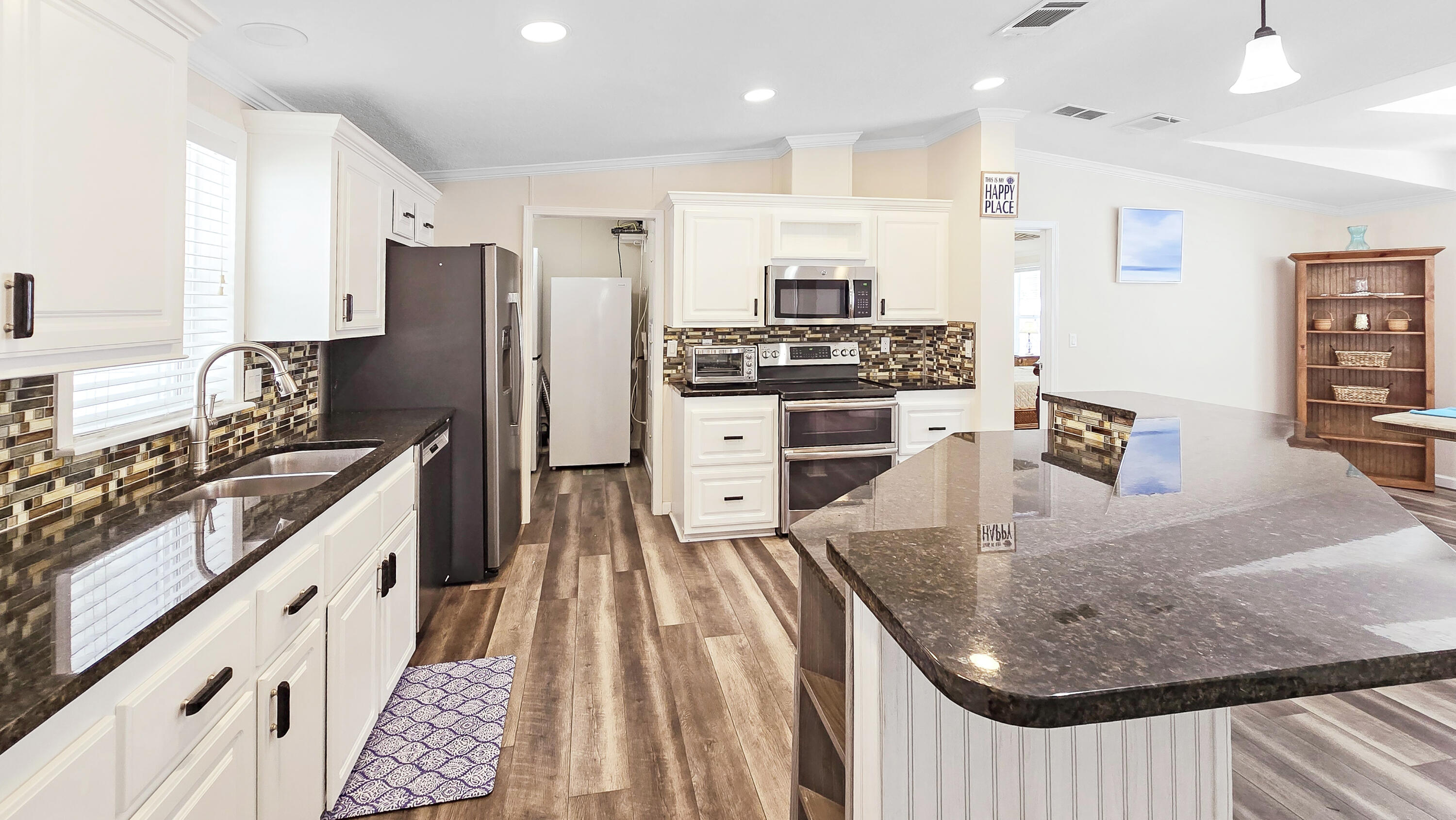 6939 Southeast Ridgeway Terrace Hobe Sound, FL 33455 - Photo 5 of 68 Huge kitchen