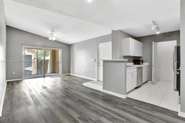$1,750 | 4820 Highway 7, Unit 201, Coconut Creek, FL 33073
