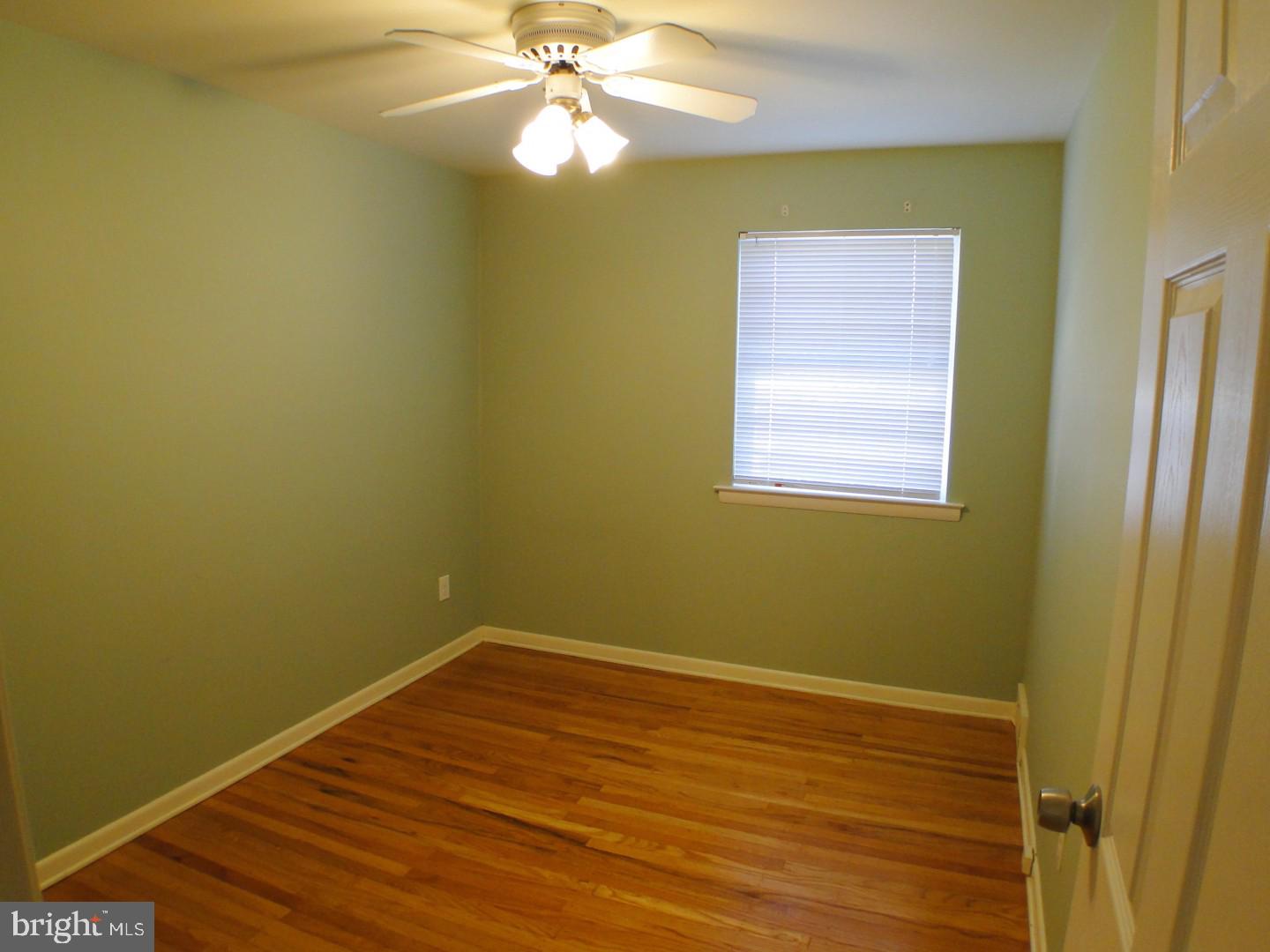 12413 Medford Road Philadelphia, PA 19154 - Photo 21 of 32