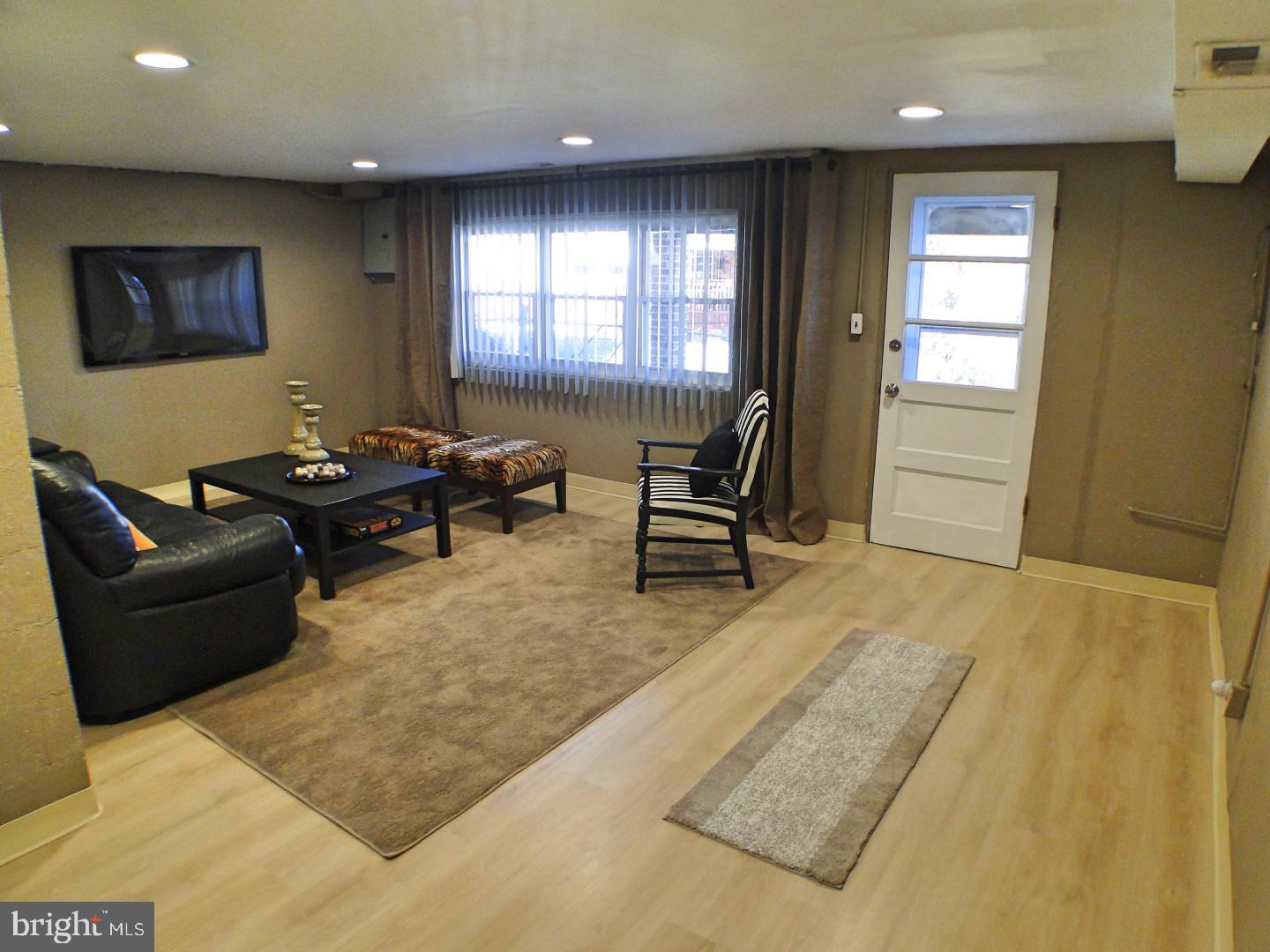 12413 Medford Road Philadelphia, PA 19154 - Photo 23 of 32