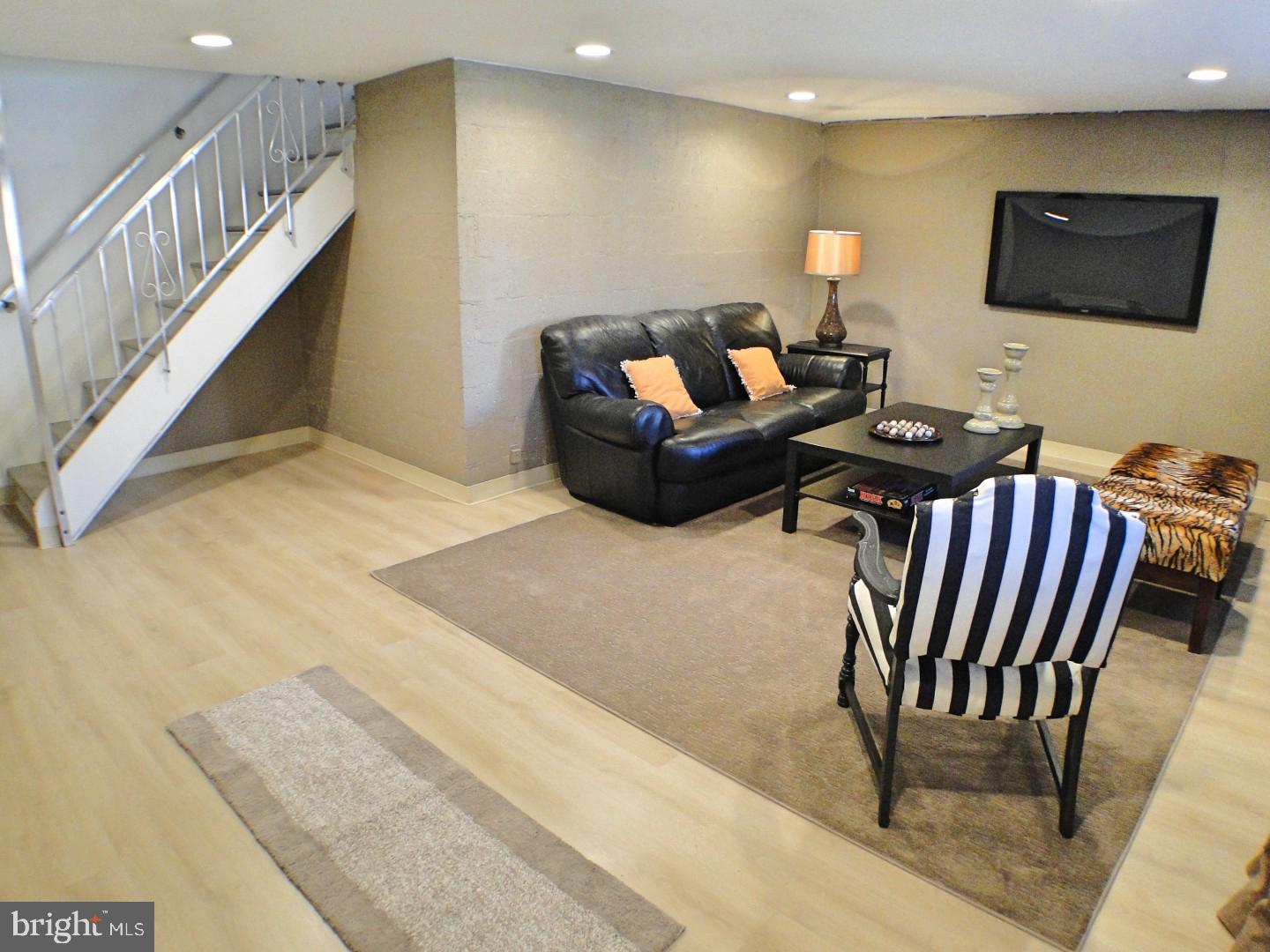 12413 Medford Road Philadelphia, PA 19154 - Photo 25 of 32