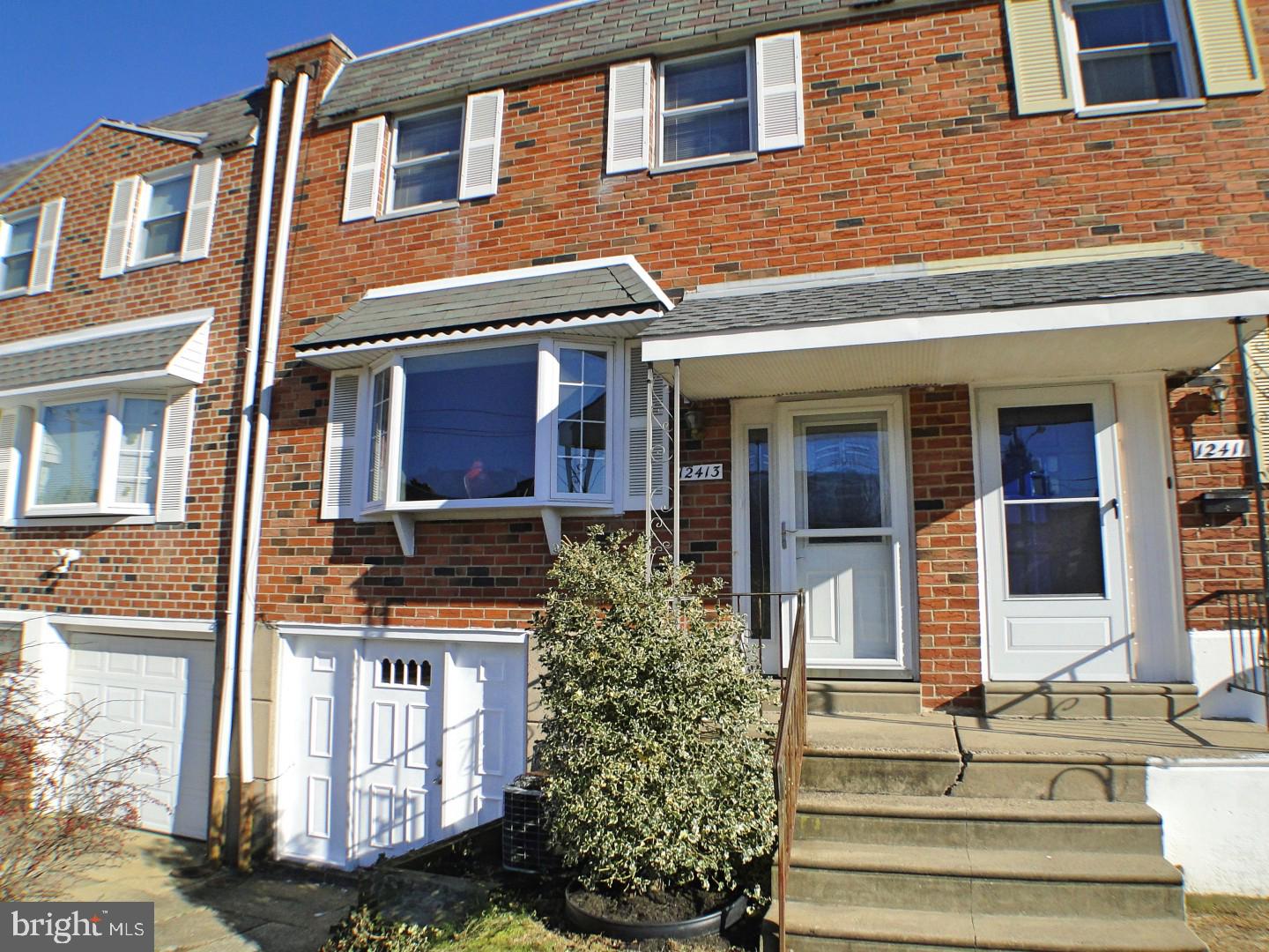 12413 Medford Road Philadelphia, PA 19154 - Photo 4 of 32