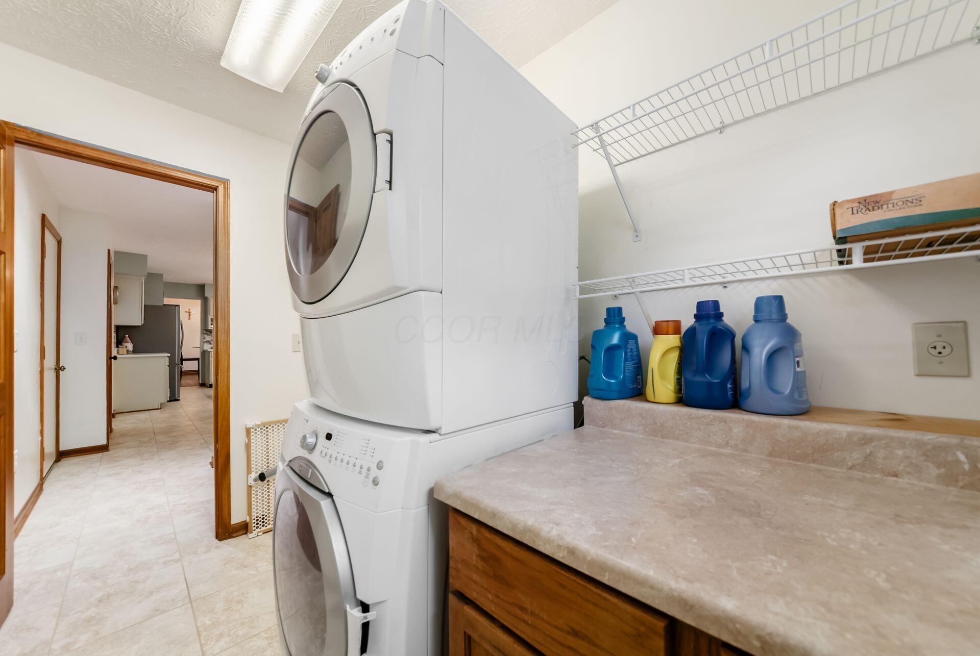 5581 Seapine Road Hilliard, OH 43026 - Photo 24 of 58 1st Floor Laundry Room - 9'7" x 5'10"