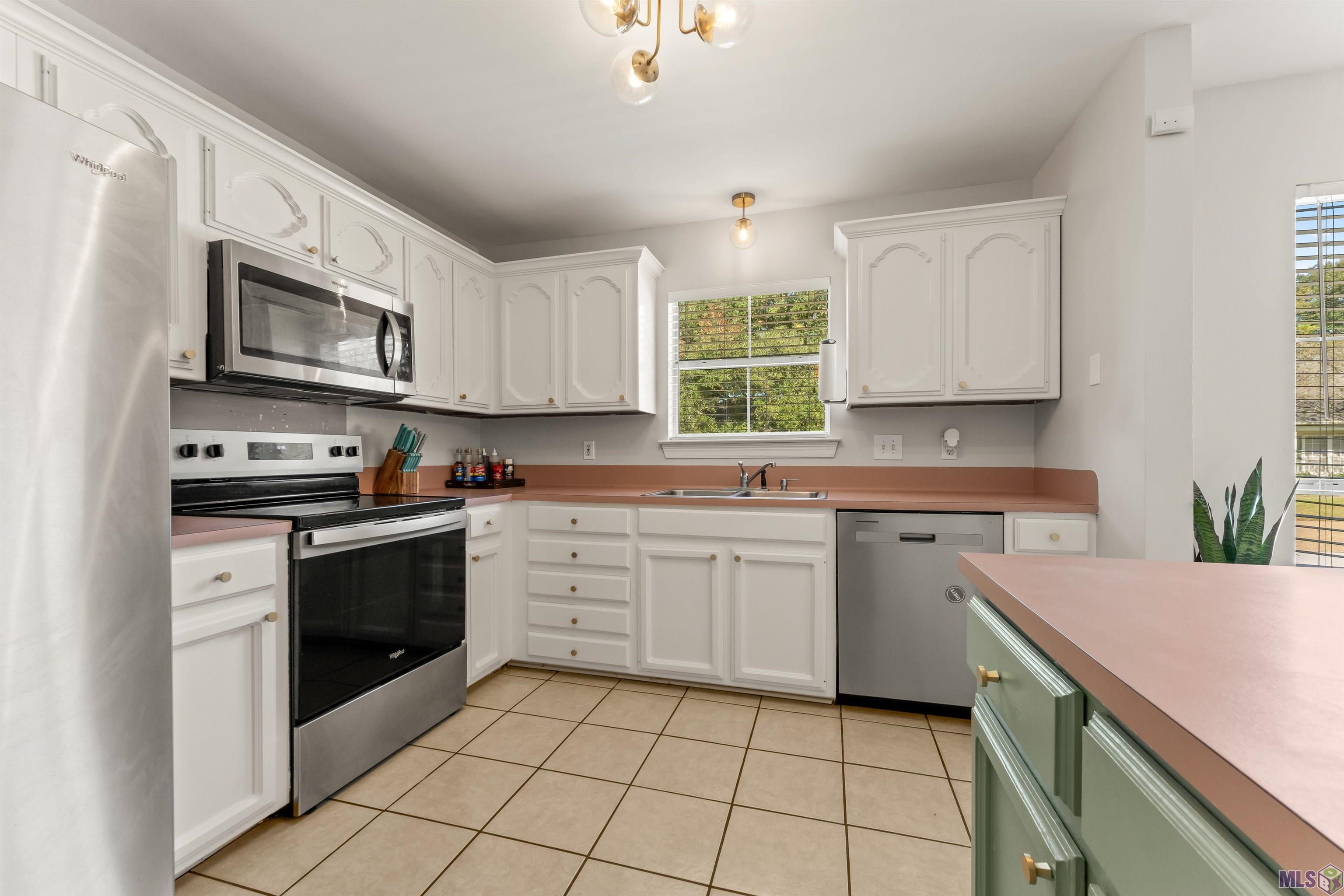 3458 Tupelo Street Zachary, LA 70791 - Photo 9 of 28 Gallery Image 9