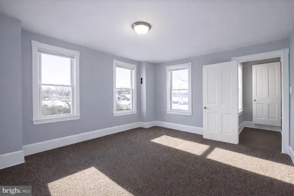$2,650 | 131 Bridgeboro Street, Riverside, NJ 08075