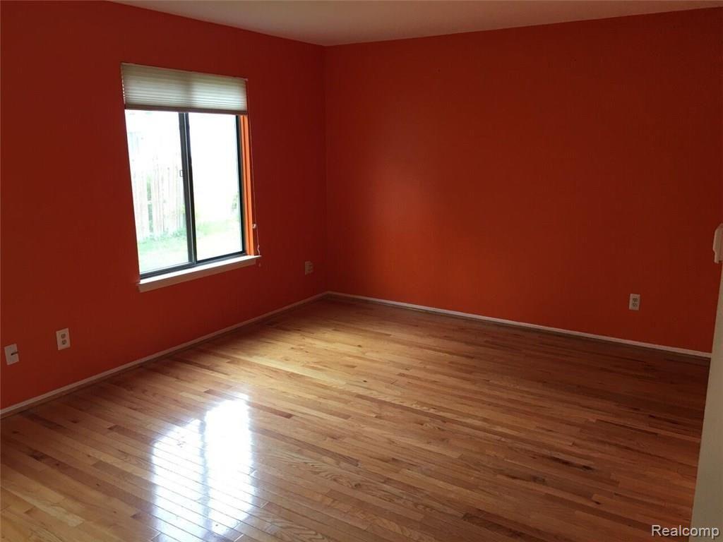 23197 Middlebelt Road, Unit 9 Farmington Hills, MI 48336 - Photo 6 of 19