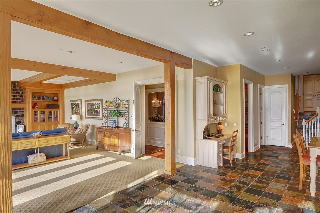 18302 Ridgefield Road Northwest Shoreline, WA 98177 - Photo 29 of 40 Gallery Image 29