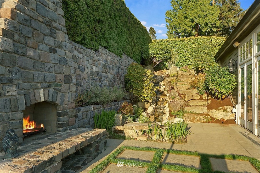 18302 Ridgefield Road Northwest Shoreline, WA 98177 - Photo 34 of 40 Gallery Image 34