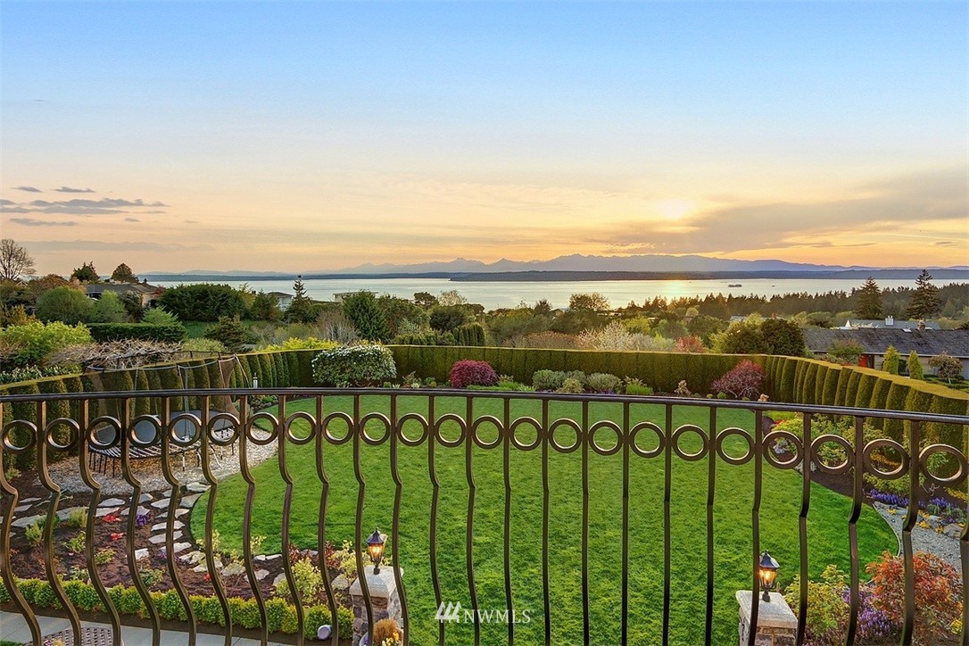 18302 Ridgefield Road Northwest Shoreline, WA 98177 - Photo 36 of 40 Gallery Image 36