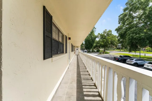 $289,000 | 101 North Grandview Street, Unit 205, Mount Dora, FL 32757