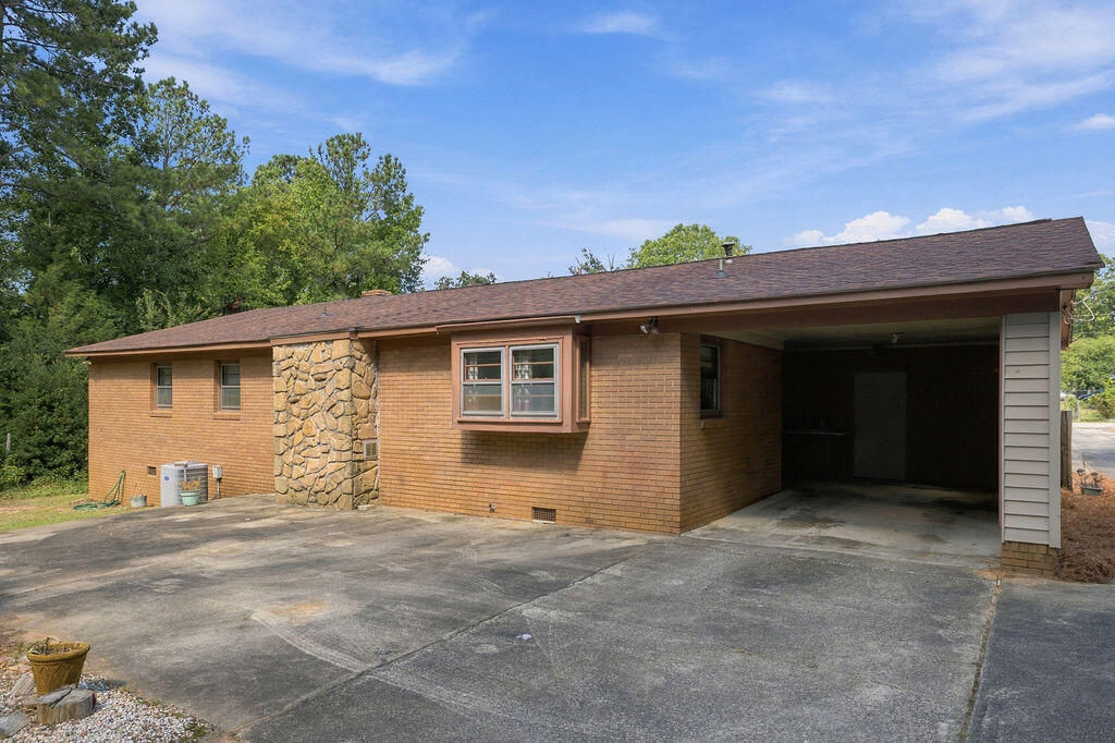 404 Lake Forest Road Greenwood, SC 29649 - Photo 27 of 32 Gallery Image 27