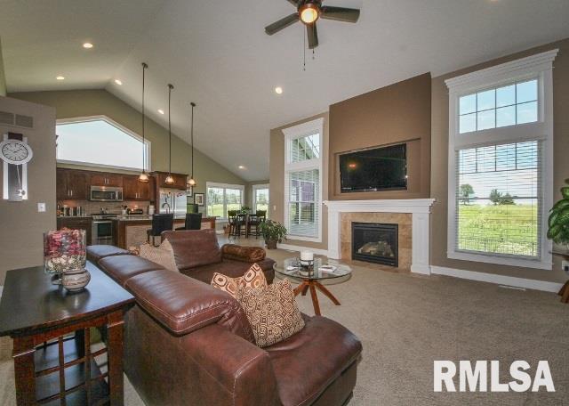 6493 Fairhaven Road Davenport, IA 52807 - Photo 3 of 24 Gallery Image 3