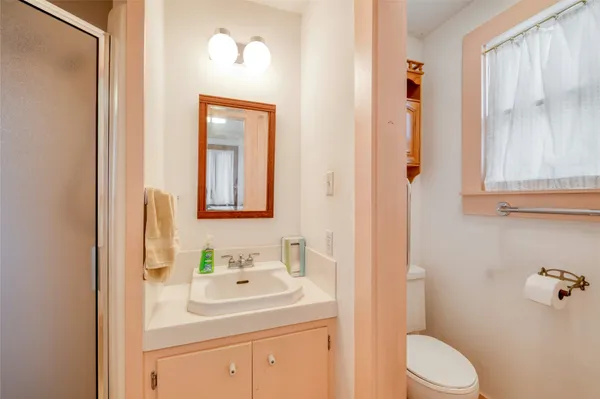 $1,249,000 | 541 North Main Street, La Grange, TX 78945