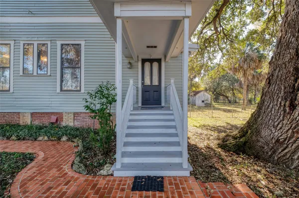 $1,249,000 | 541 North Main Street, La Grange, TX 78945