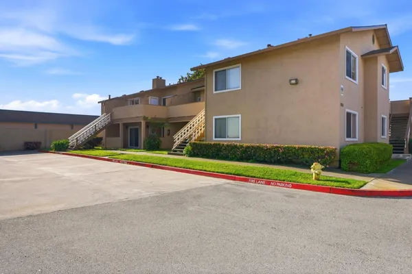 $465,000 | 1055 Padre Drive, Unit 2, Salinas, CA 93901