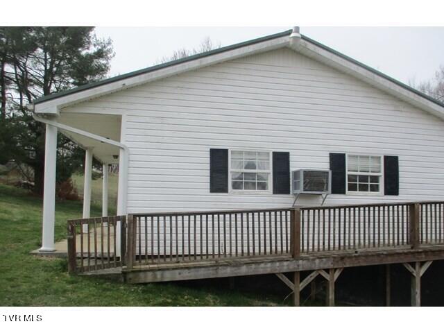 2575 Porter Hollow Road Castlewood, VA 24224 - Photo 6 of 21 Side_15