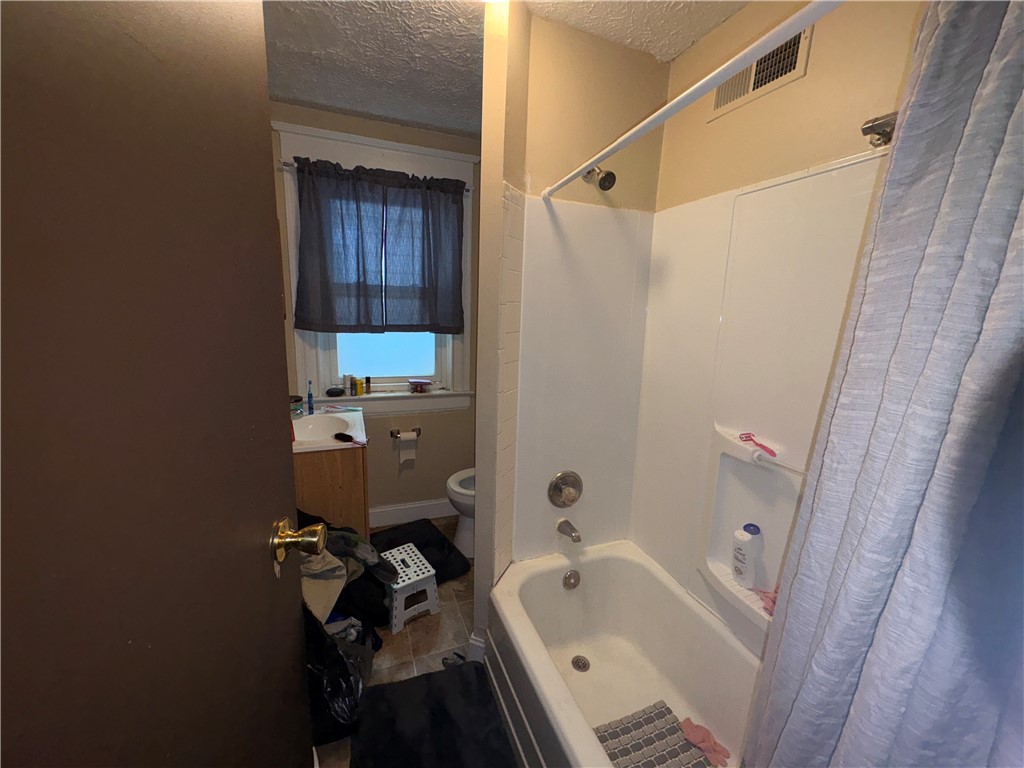 183 Wellington Avenue Rochester, NY 14611 - Photo 22 of 36
