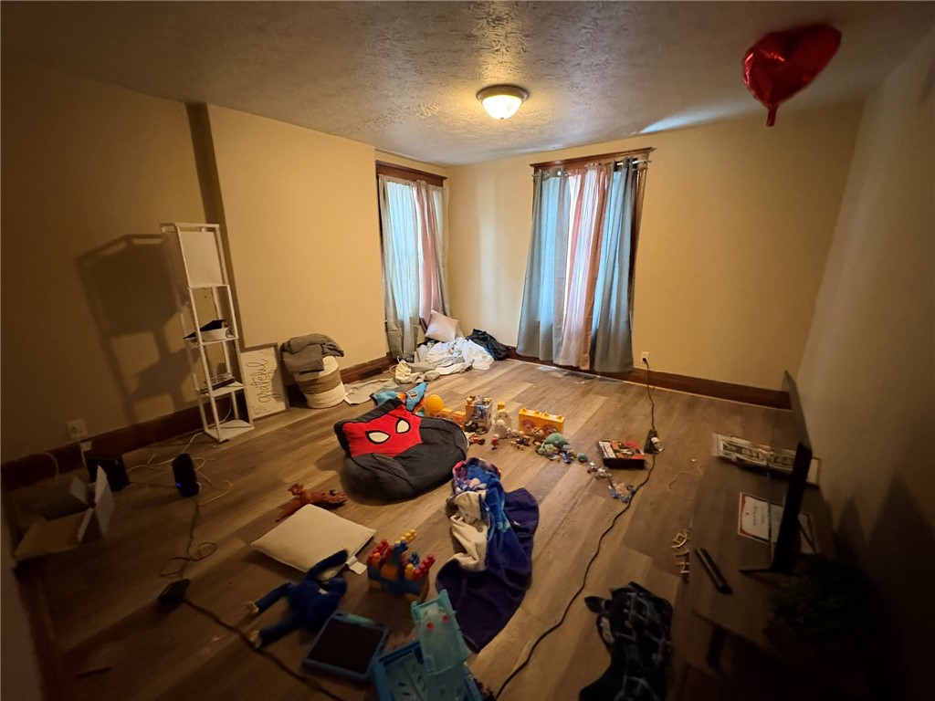 183 Wellington Avenue Rochester, NY 14611 - Photo 23 of 36