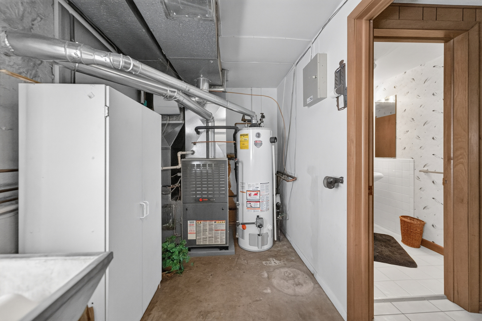 89 South Clarendon Avenue Addison, IL 60101 - Photo 41 of 67