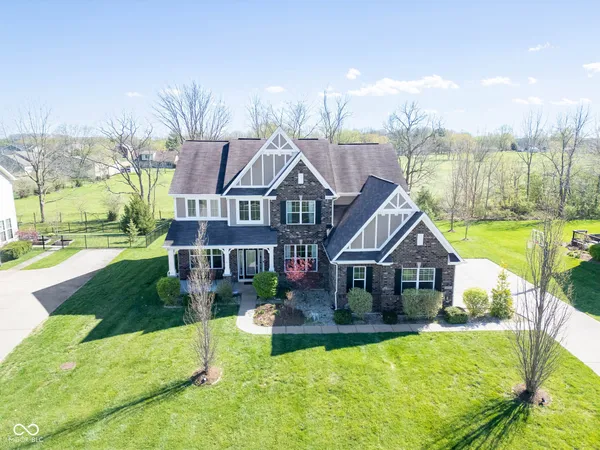 $2,900 | 1325 Brentford Lane, Greenwood, IN 46143