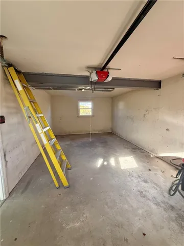 $3,400 | 178 Canonchet Drive, Portsmouth, RI 02871