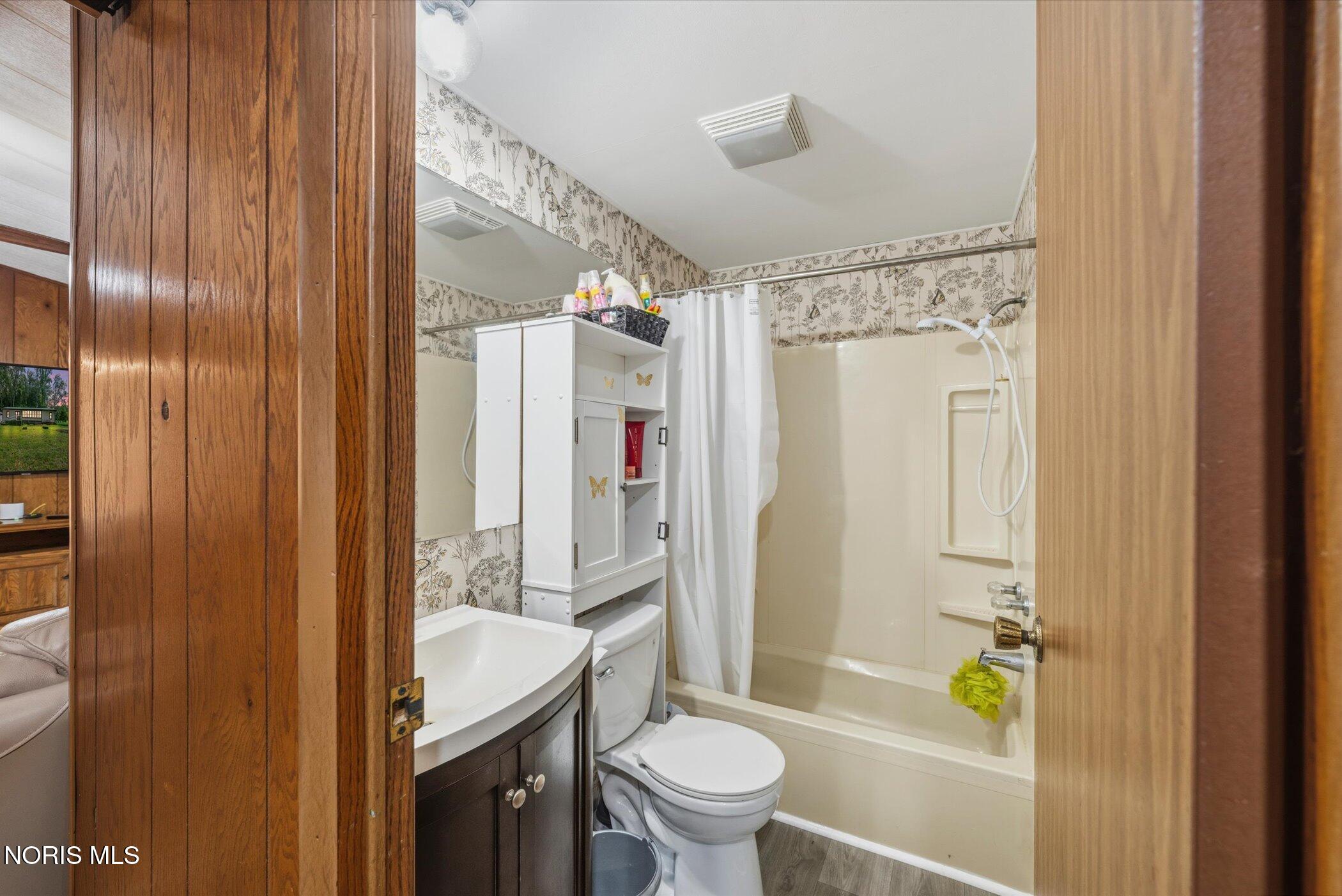 11555 Manore Road Grand Rapids, OH 43522 - Photo 18 of 25 Gallery Image 18