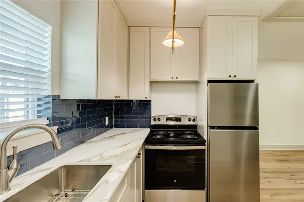 $1,150 | 2512 Avenue K, Unit BACK, Galveston, TX 77550