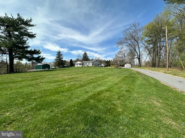 $259,000 | 422 Greenwood Road, Tower City, PA 17980
