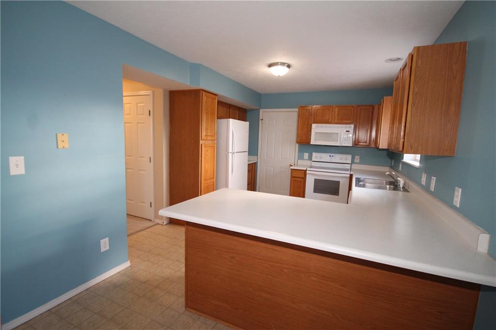 6127 Brandermill Ridge Columbus, IN 47203 - Photo 13 of 35 Gallery Image 13
