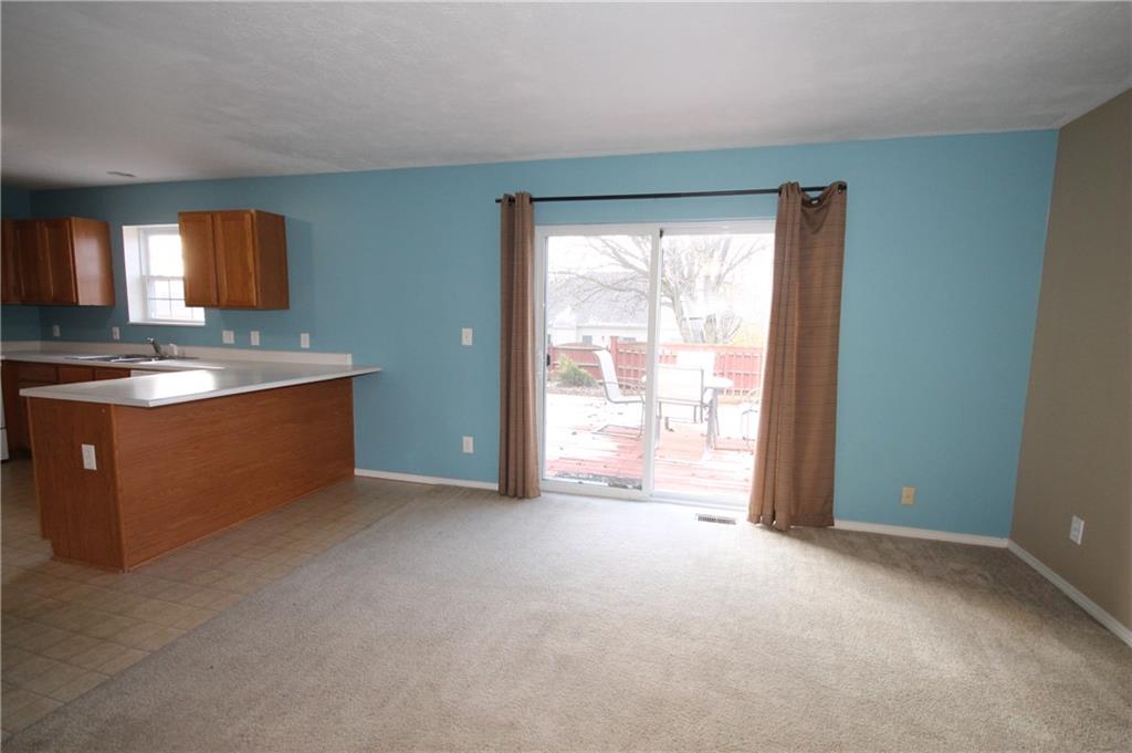 6127 Brandermill Ridge Columbus, IN 47203 - Photo 8 of 35 Gallery Image 8