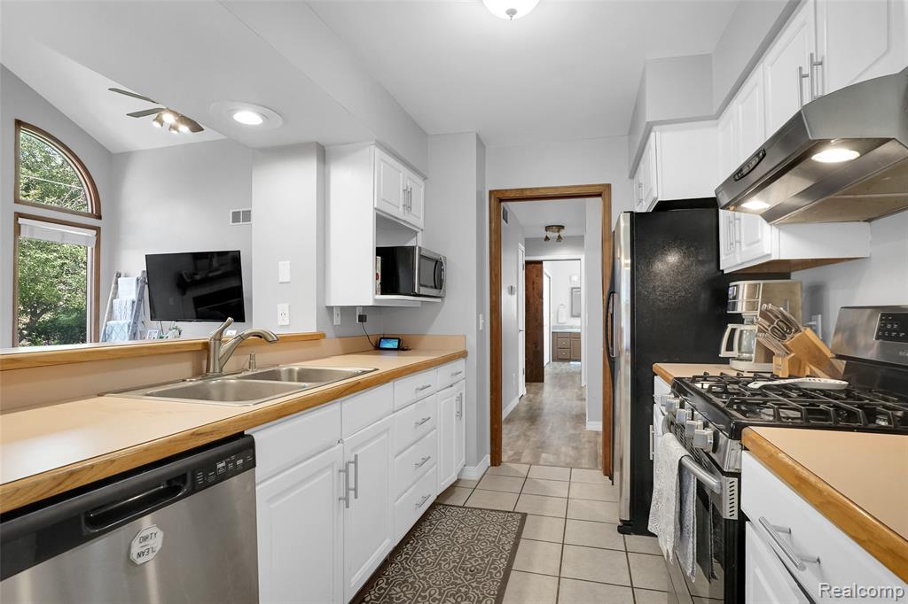 8532 Pettysville Road Pinckney, MI 48169 - Photo 15 of 49 Gallery Image 15