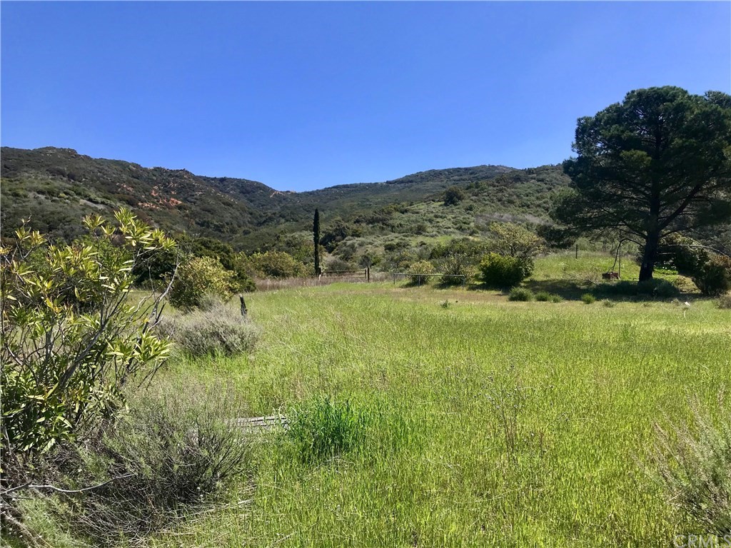 20 North Main Divide Road Silverado, CA 92676 - Photo 16 of 40