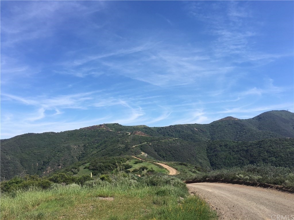 20 North Main Divide Road Silverado, CA 92676 - Photo 30 of 40