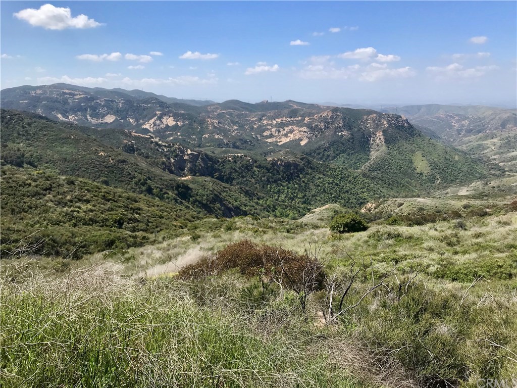 20 North Main Divide Road Silverado, CA 92676 - Photo 36 of 40