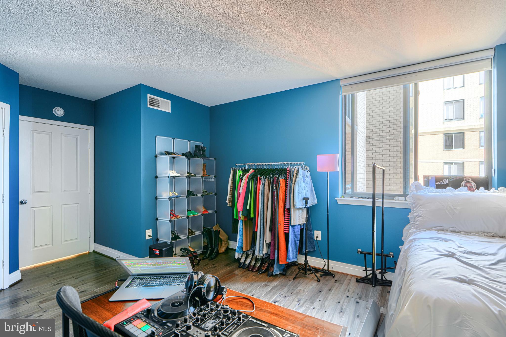 414 Water Street, Unit 2701 Baltimore, MD 21202 - Photo 19 of 24 Second Bedroom