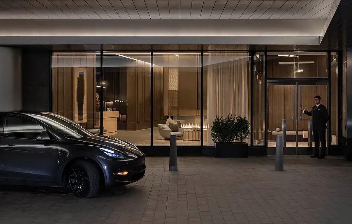 30 Riverside Boulevard, Unit 29D Manhattan, NY 10069 - Photo 11 of 25 a view of car parked in garage