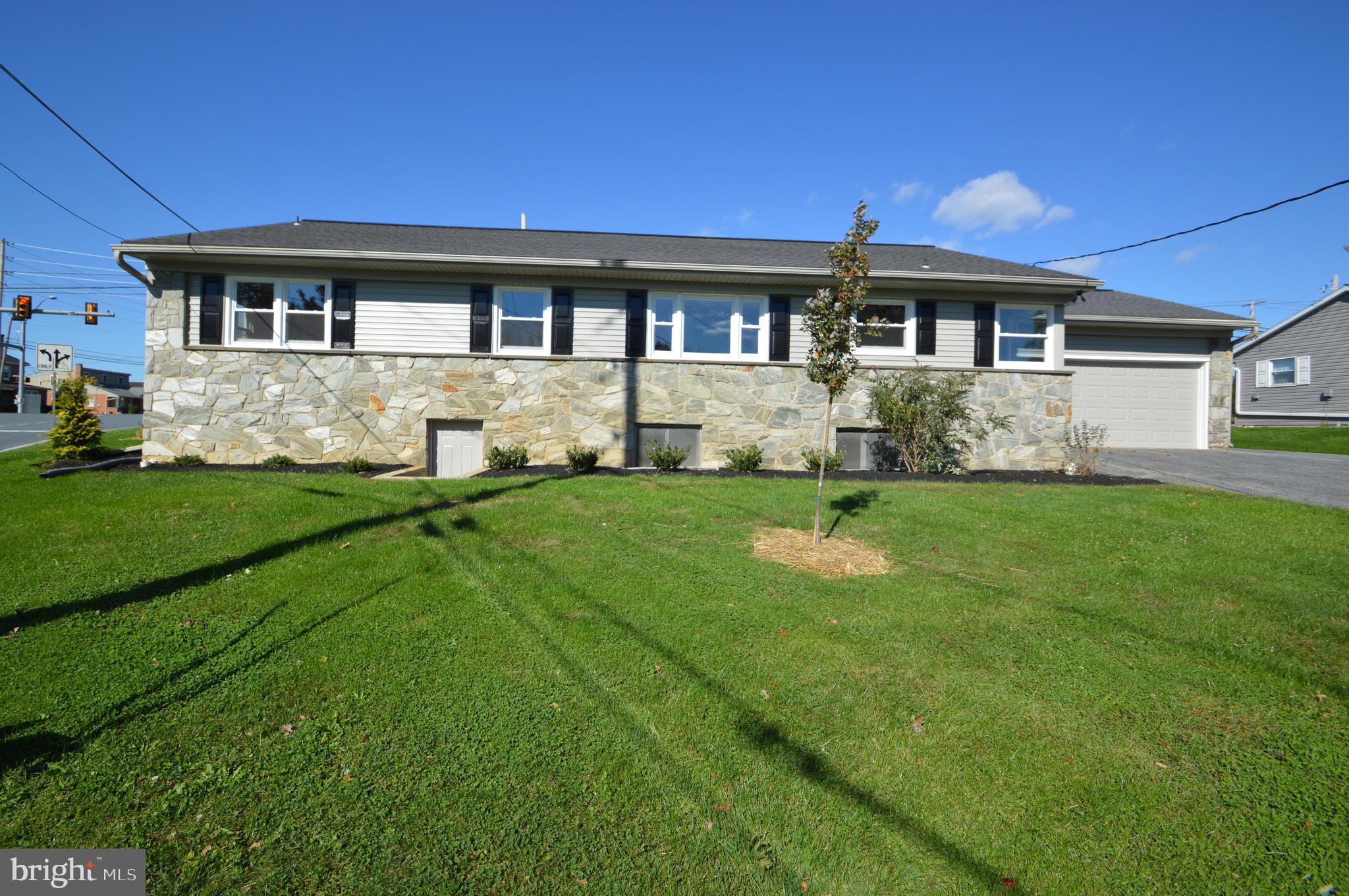 210 Doe Run Road Manheim, PA 17545 - Photo 3 of 22