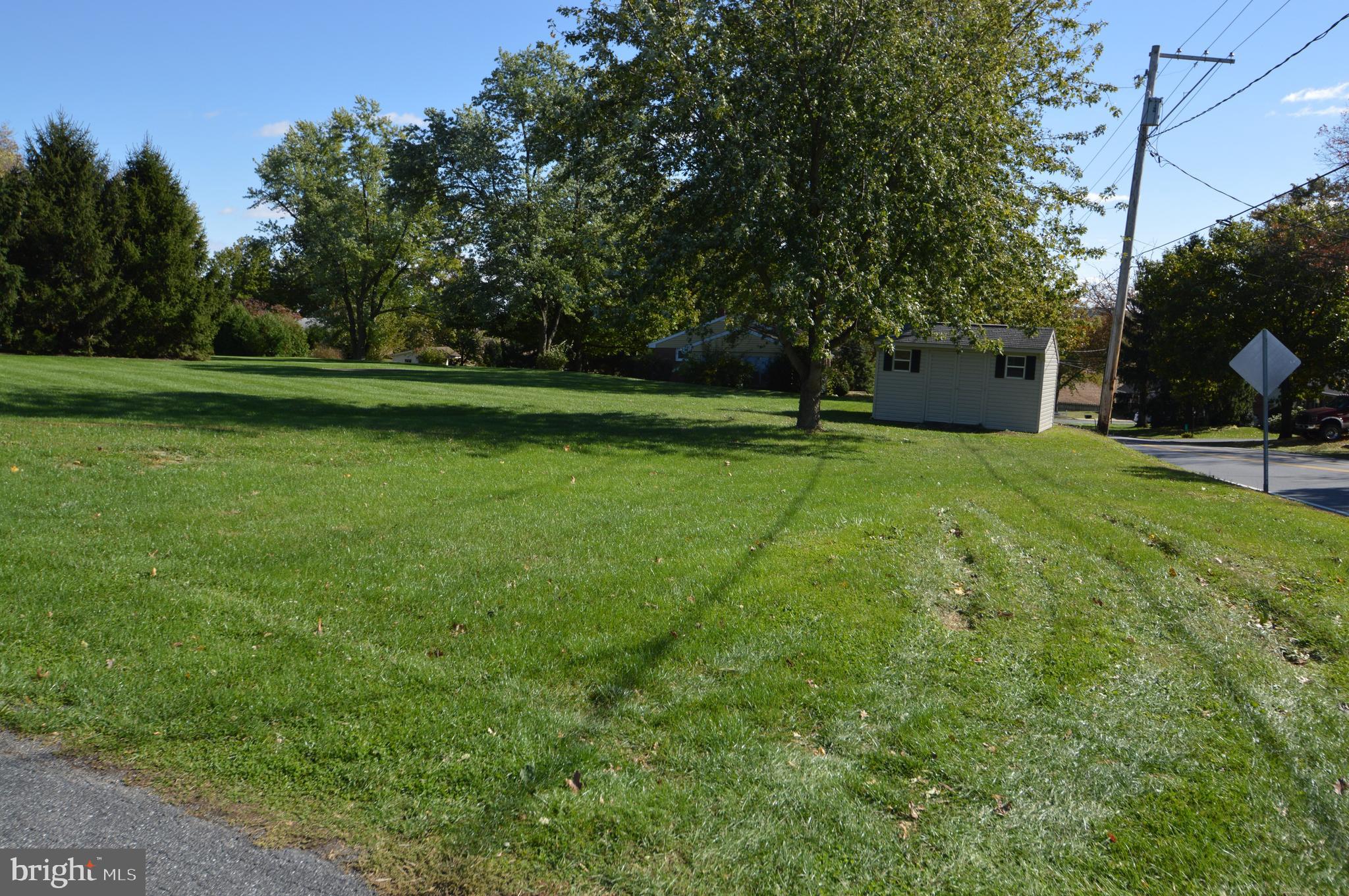 210 Doe Run Road Manheim, PA 17545 - Photo 4 of 22