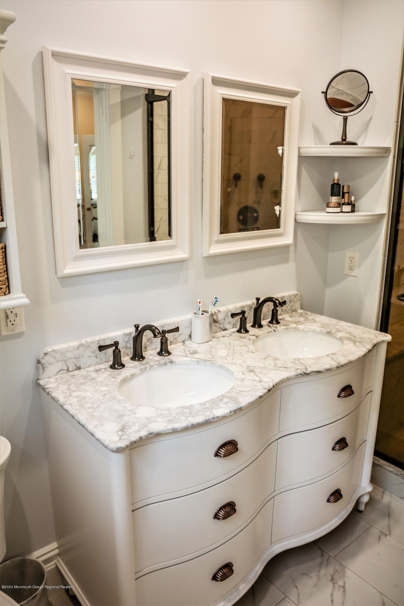 26 Willow Drive Little Silver, NJ 07739 - Photo 17 of 39 MBA