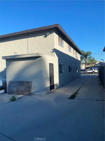 a view of a house with a garage