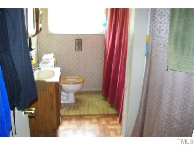 902 Avalon Road Durham, NC 27704 - Photo 6 of 10 Bathroom