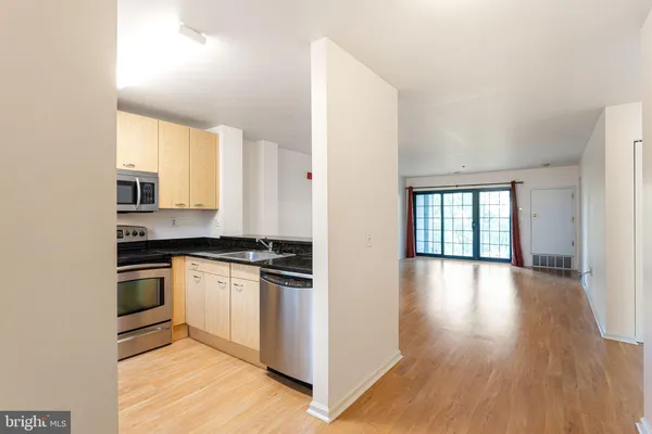 $2,560 | 2 Leverington Avenue, Unit 38, Philadelphia, PA 19127