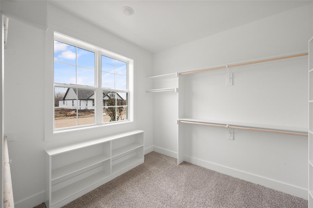 3526 Randall Terrace Grand Prairie, TX 76065 - Photo 23 of 40 Primary closet