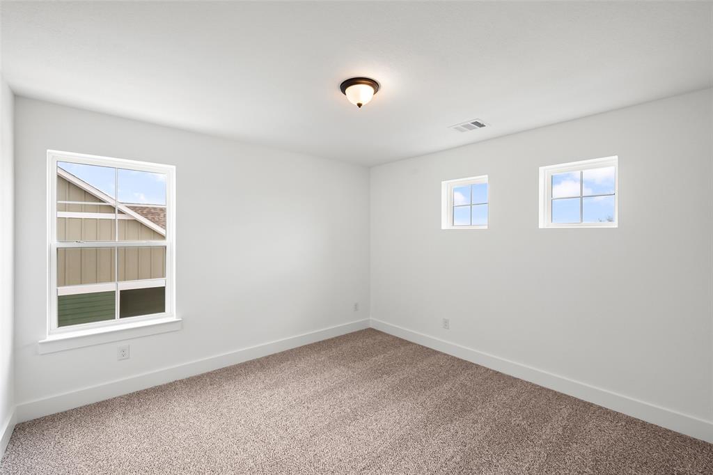 3526 Randall Terrace Grand Prairie, TX 76065 - Photo 26 of 40 Bedroom 2
